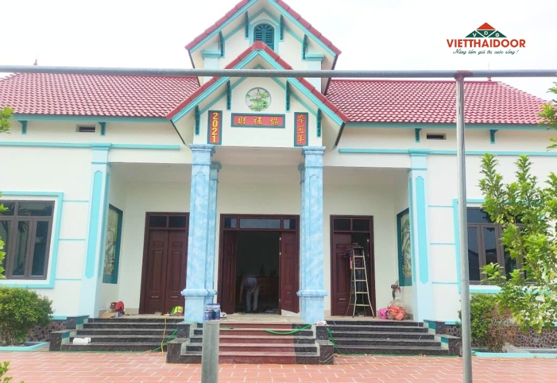 Lưu ý khi sử dụng và bảo quản cửa thép vân gỗ để tăng tuổi thọ